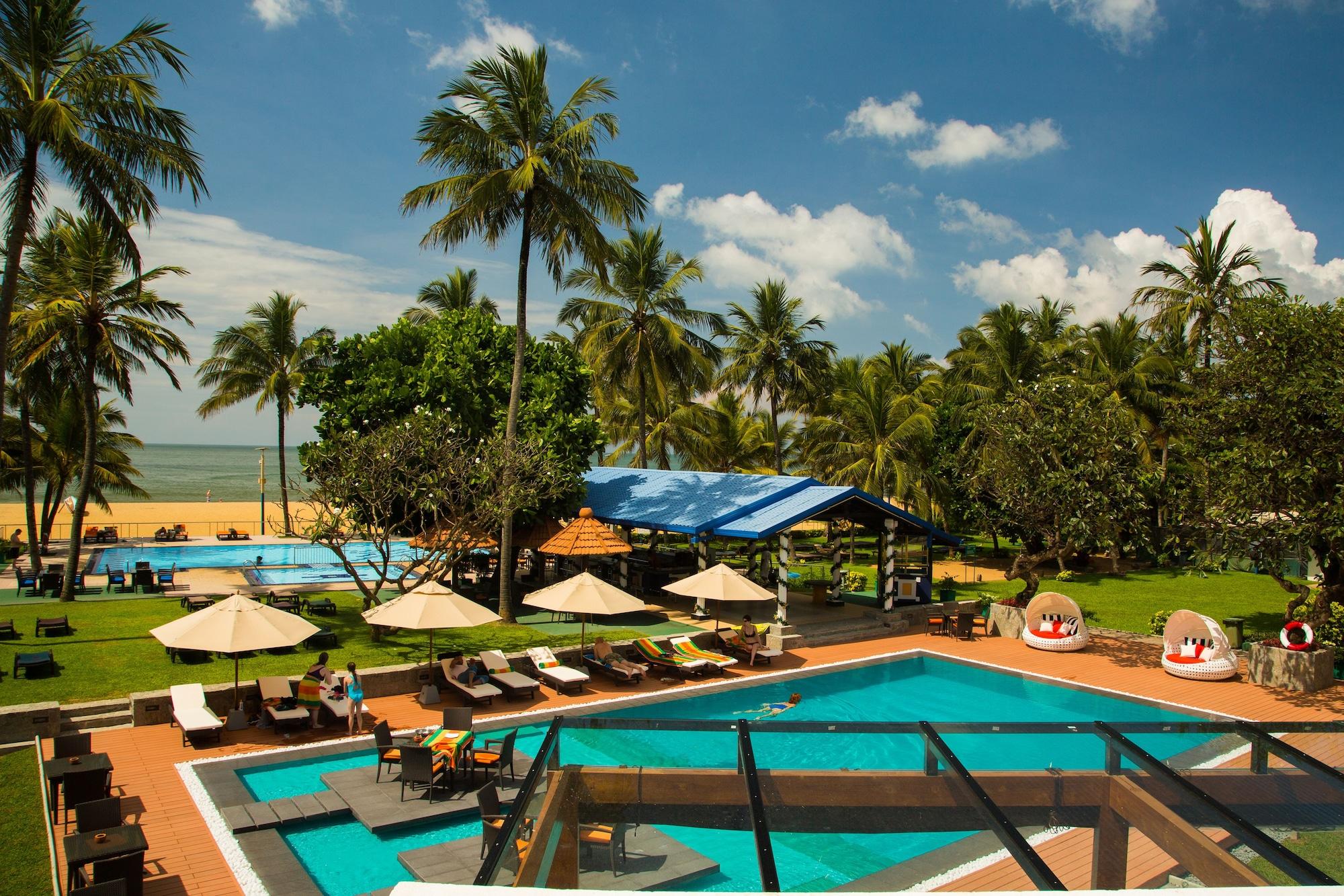 Camelot Beach Hotel Negombo Dış mekan fotoğraf