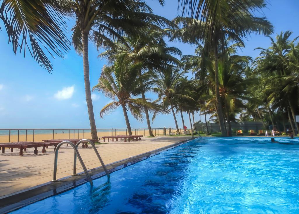 Camelot Beach Hotel Negombo Dış mekan fotoğraf