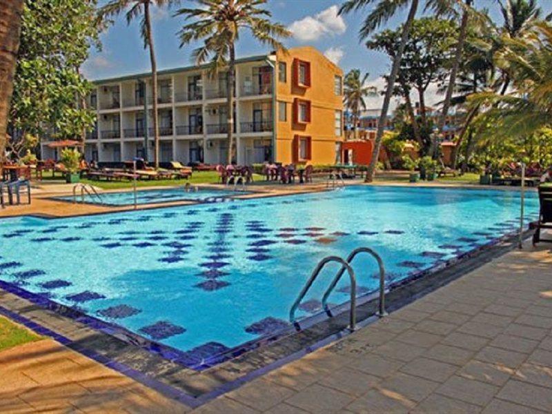 Camelot Beach Hotel Negombo Dış mekan fotoğraf